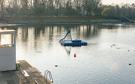 Blick auf die Badeanstalt Stadtparksee