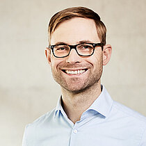 Portrait Ole Braukmann, Pressesprecher HAMBURG WASSER