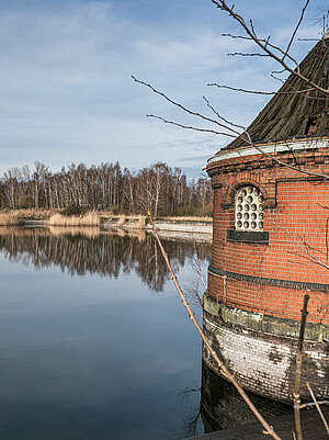 Wasserkunst Elbinsel Kaltehofe: Blick über Wasserbecken